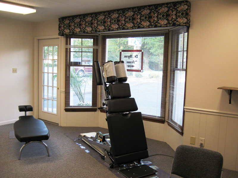click to enlarge Open family adjusting suite with state of the art equipment